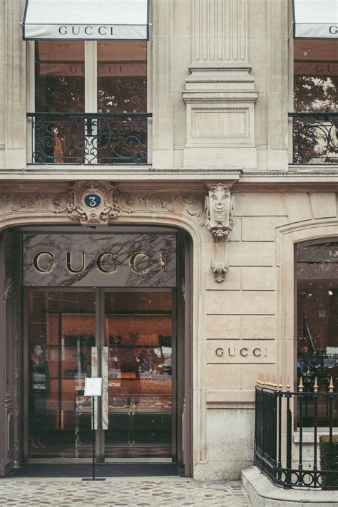 sede gucci parigi|gucci montaigne paris.